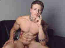 Alec Nysten Nude Pauzudo Pelado em Fotos Quentes