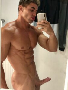 hayden monteleone nude de pau duro pelado